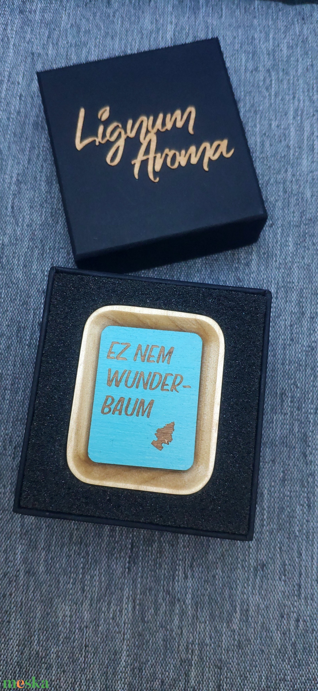 Fa autóillatosító cserélhető előlappal - otthon & életmód - autó - autós illatosító - Meska.hu