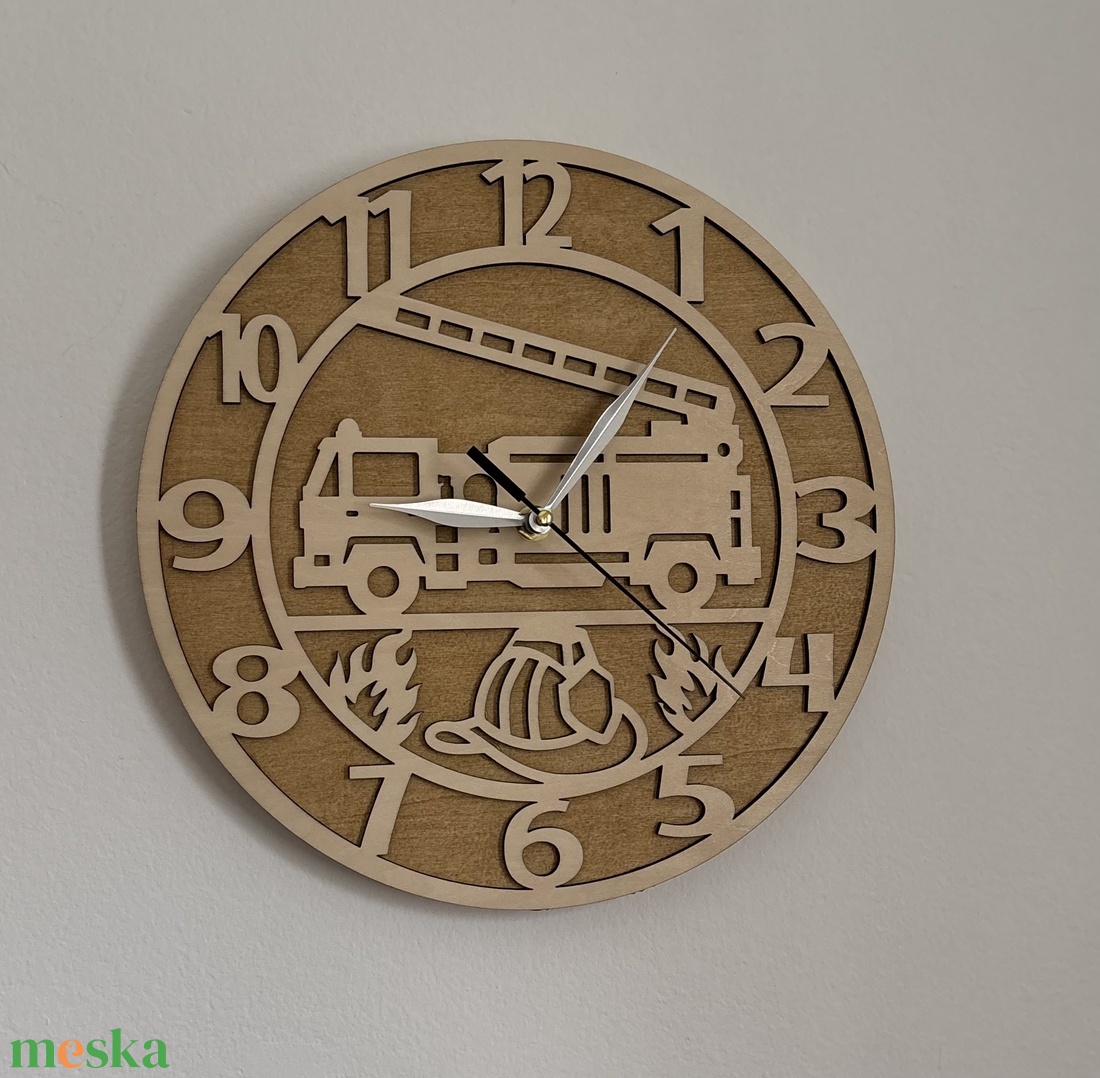 Tűzoltó falióra - otthon & életmód - dekoráció - fali és függő dekoráció - falióra & óra - Meska.hu