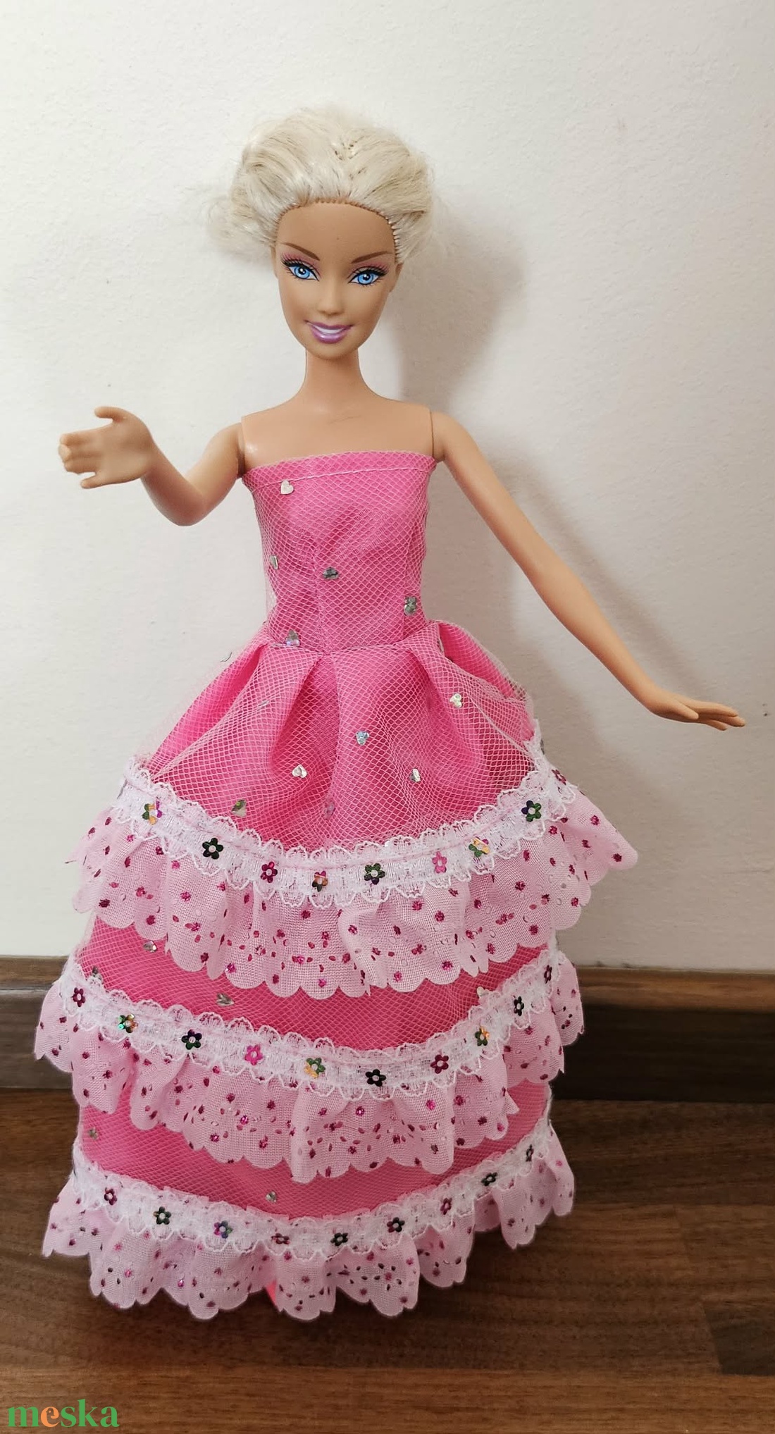 Eladó ez a hercegnős barbi baba ruha - játék & sport - baba & babaház - barbie ruhák - Meska.hu