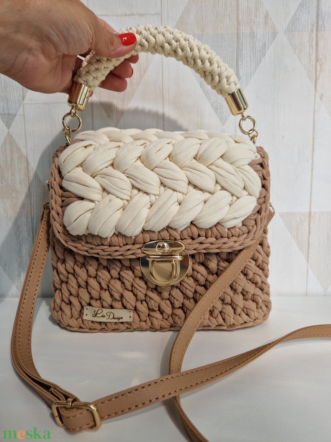 Marshmallow bézs - táska & tok - kézitáska & válltáska - vállon átvethető táska - Meska.hu