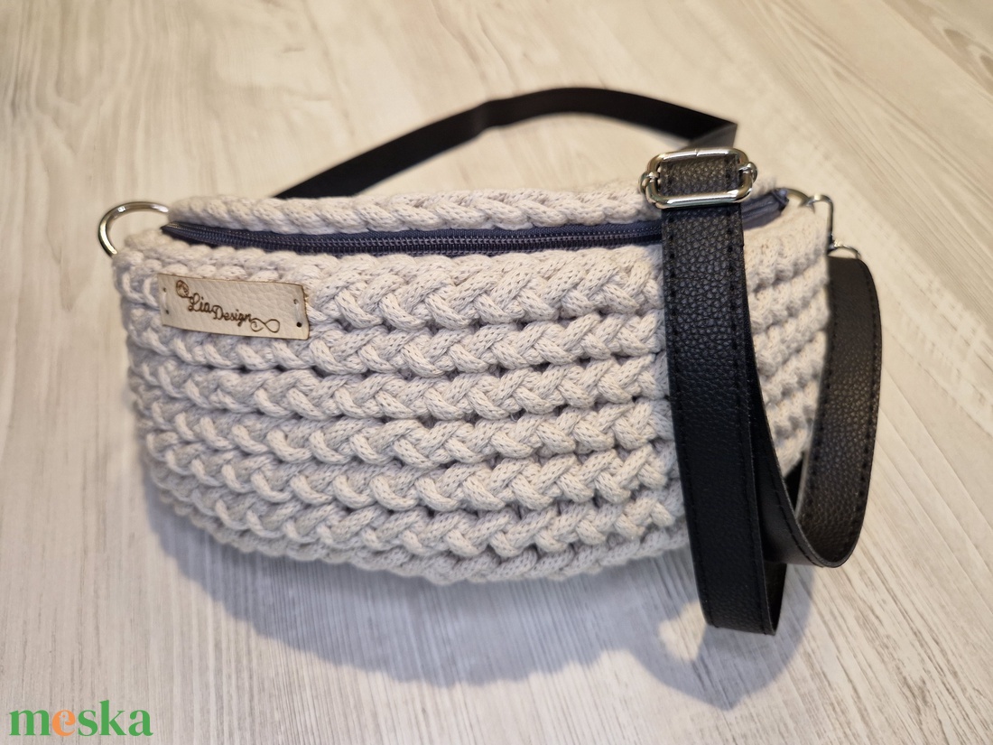 Övtáska - táska & tok - övtáska - Meska.hu