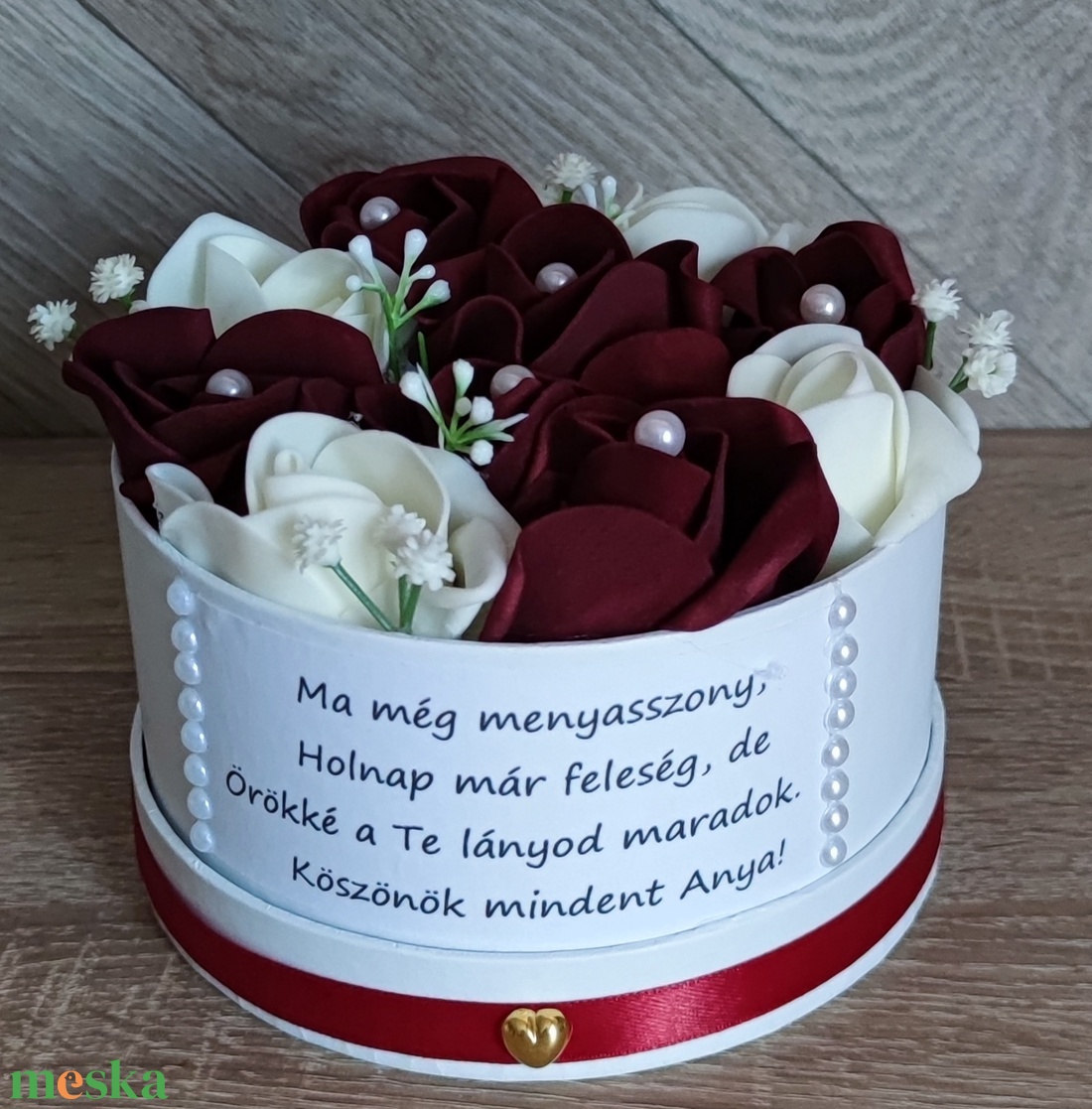 szülőköszöntő box burgundi-fehér - esküvő - emlék & ajándék - szülőköszöntő ajándék - Meska.hu