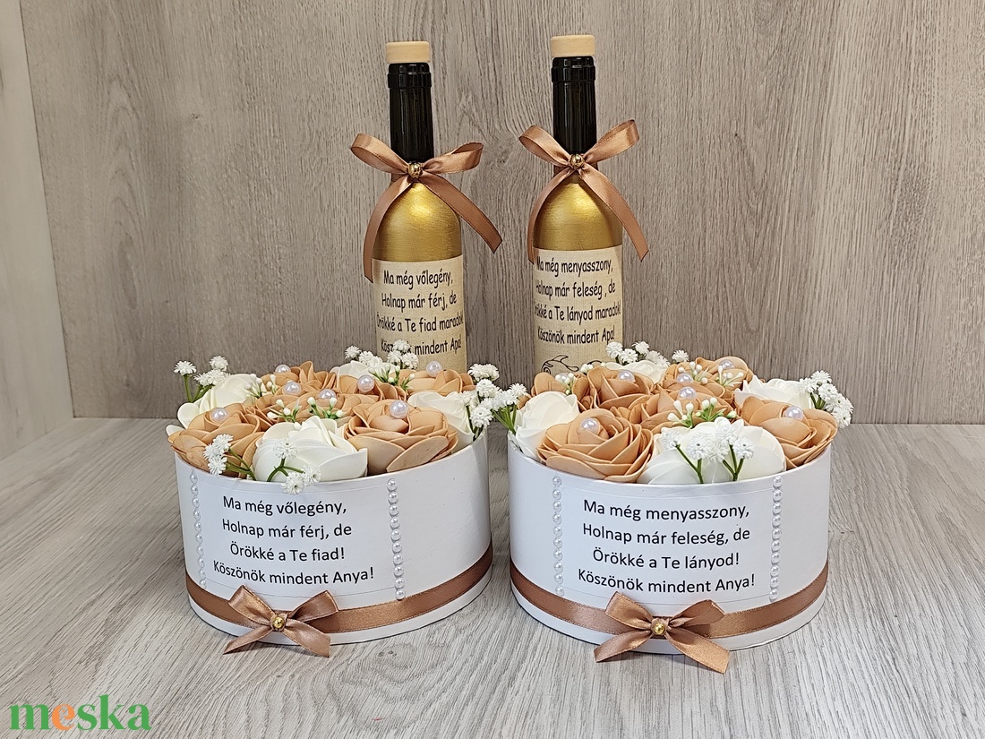 Szülőköszöntő szett tea-fehér-arany virágboxokkal - esküvő - emlék & ajándék - szülőköszöntő ajándék - Meska.hu Szülőköszöntő szett tea-fehér-arany virágboxokkal - esküvő - emlék & ajándék - szülőköszöntő ajándék - Meska.hu