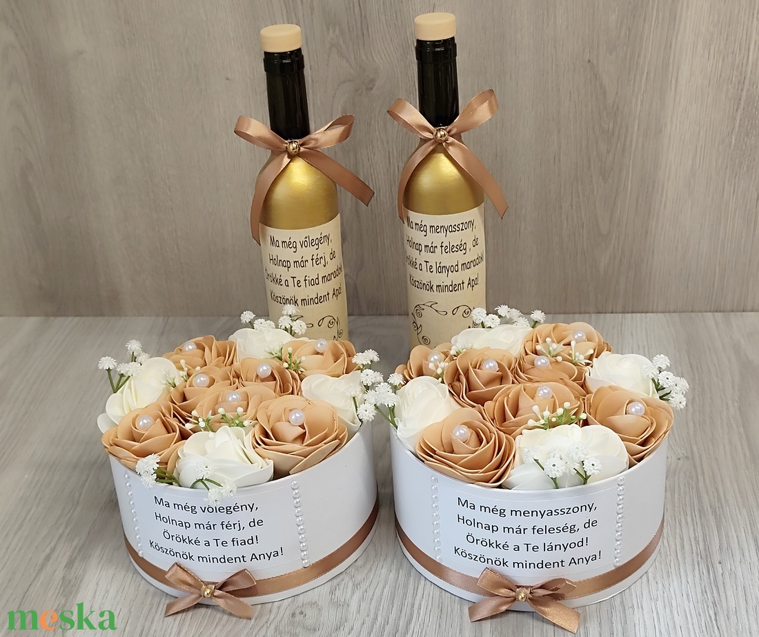 Szülőköszöntő szett tea-fehér-arany virágboxokkal - esküvő - emlék & ajándék - szülőköszöntő ajándék - Meska.hu Szülőköszöntő szett tea-fehér-arany virágboxokkal - esküvő - emlék & ajándék - szülőköszöntő ajándék - Meska.hu