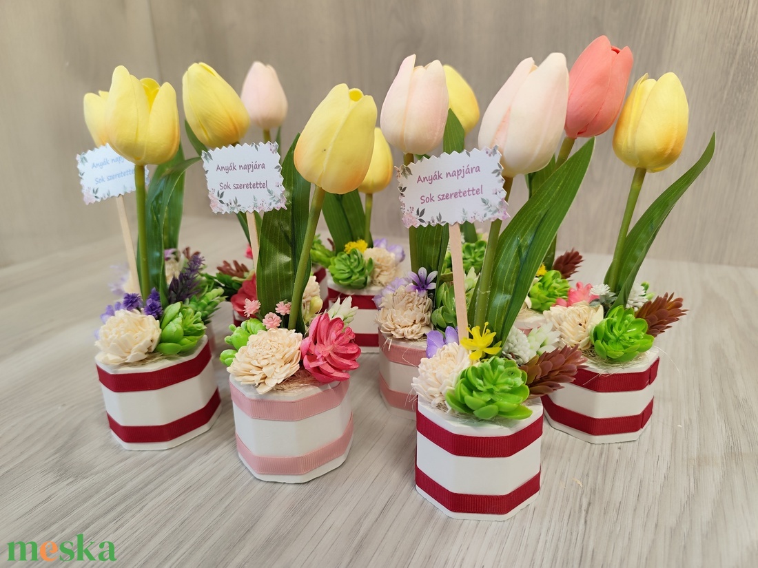 Anyák napi dekor-tulipán - otthon & életmód - dekoráció - asztal és polc dekoráció - asztaldísz - Meska.hu Anyák napi dekor-tulipán - otthon & életmód - dekoráció - asztal és polc dekoráció - asztaldísz - Meska.hu
