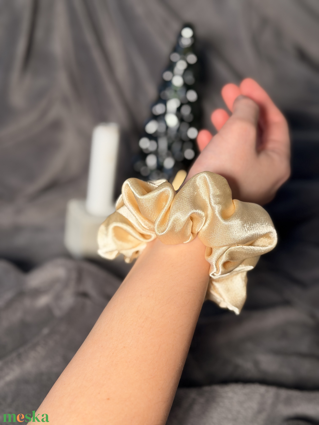 Arany scrunchie hajgumi - ruha & divat - hajdísz & hajcsat - hajgumi - Meska.hu