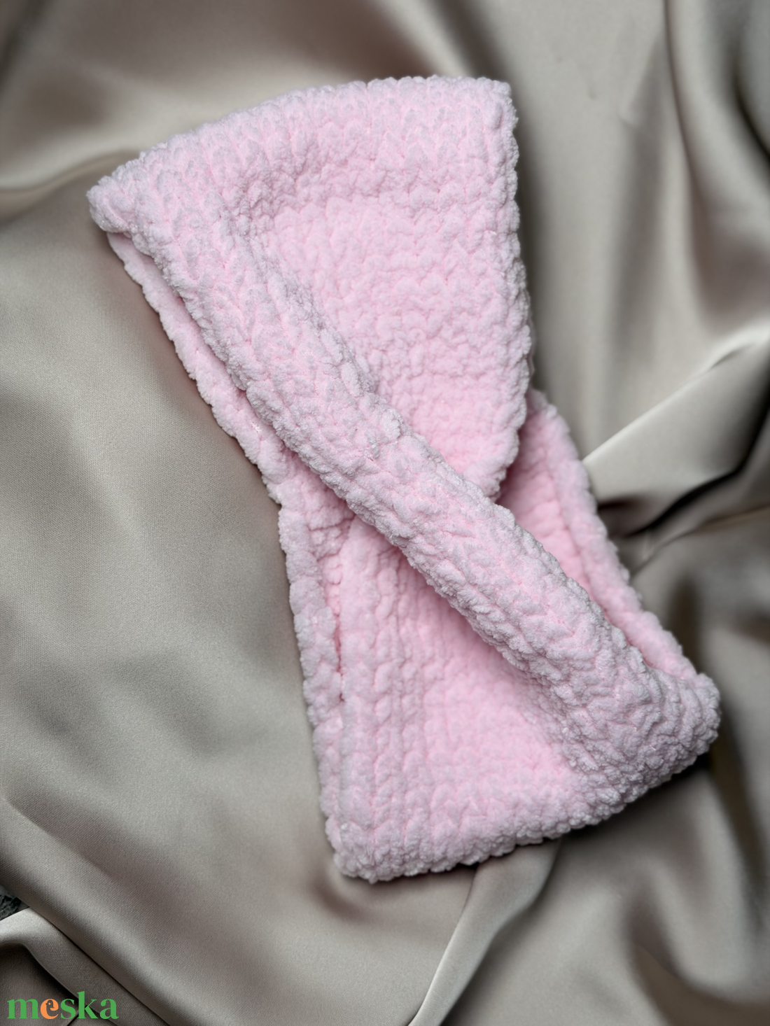 Csavaros pihe-puha kötött fejpánt - ruha & divat - sál, sapka, kendő - fejpánt - Meska.hu