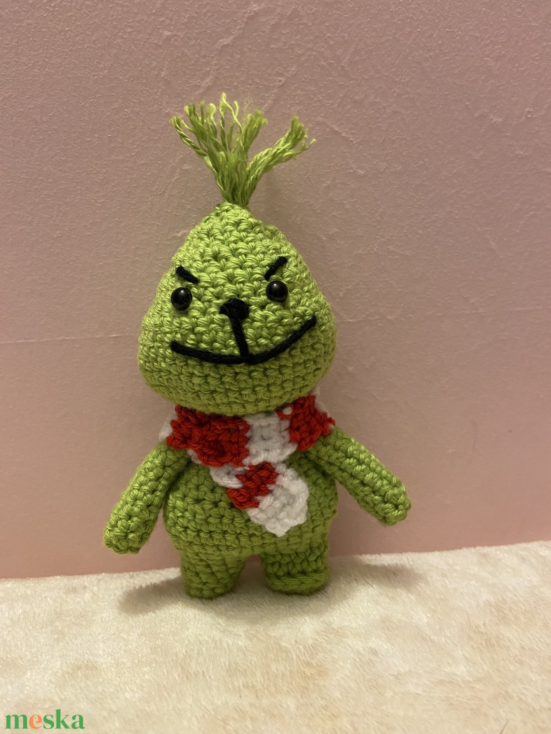 Mini horgolt Grincs - karácsony - karácsonyi lakásdekoráció - karácsonyi manók, figurák - Meska.hu