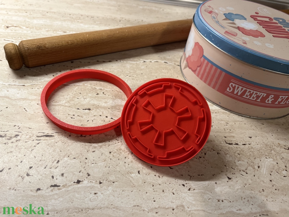 Star Wars Birodalom Sütikiszúró - otthon & életmód - konyhafelszerelés, tálalás - sütés, főzés - sütikiszúró - Meska.hu