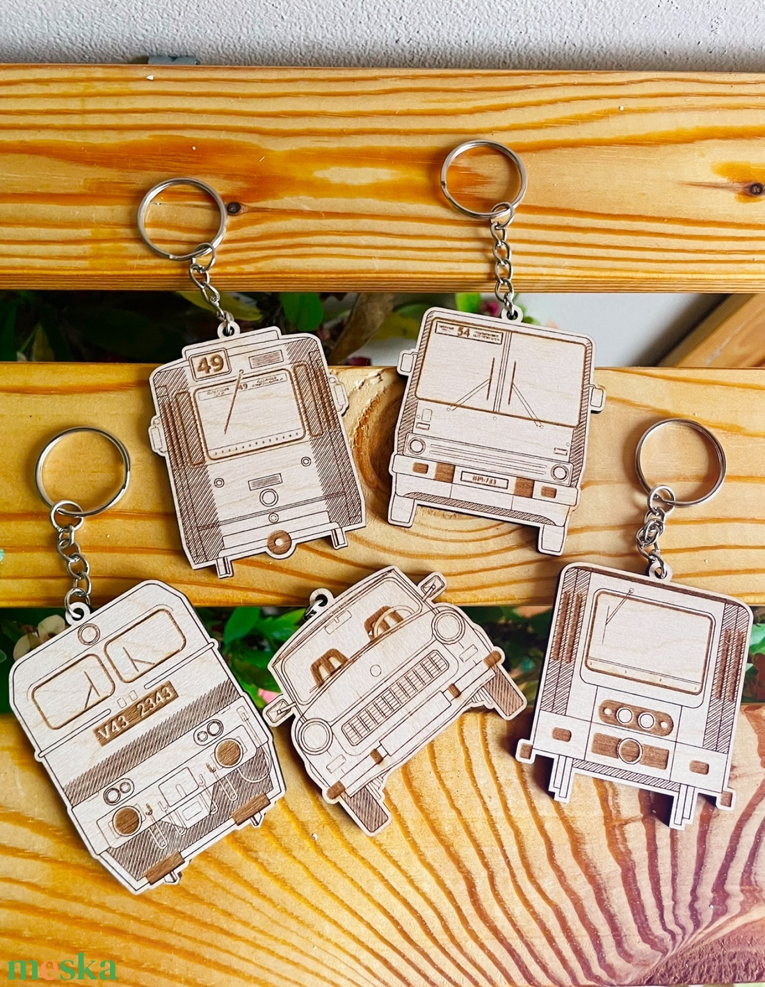 Gravírozott fa kulcstartó csomag - Trabant, Ikarus busz, Ganz villamos, vonat, metró - táska & tok - kulcstartó & táskadísz - kulcstartó - Meska.hu