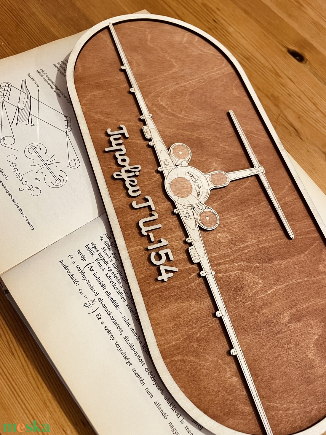 Tupoljev TU-154 repülő lézervágott falikép - retro járművek - otthon & életmód - dekoráció - kép & falikép - 3d képek - Meska.hu