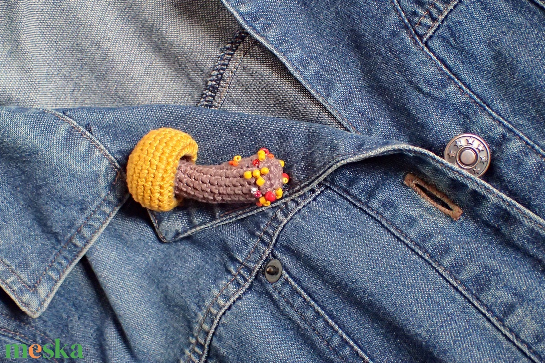 Gomba bross - ékszer - kitűző és bross - kitűző - Meska.hu Gomba bross - ékszer - kitűző és bross - kitűző - Meska.hu
