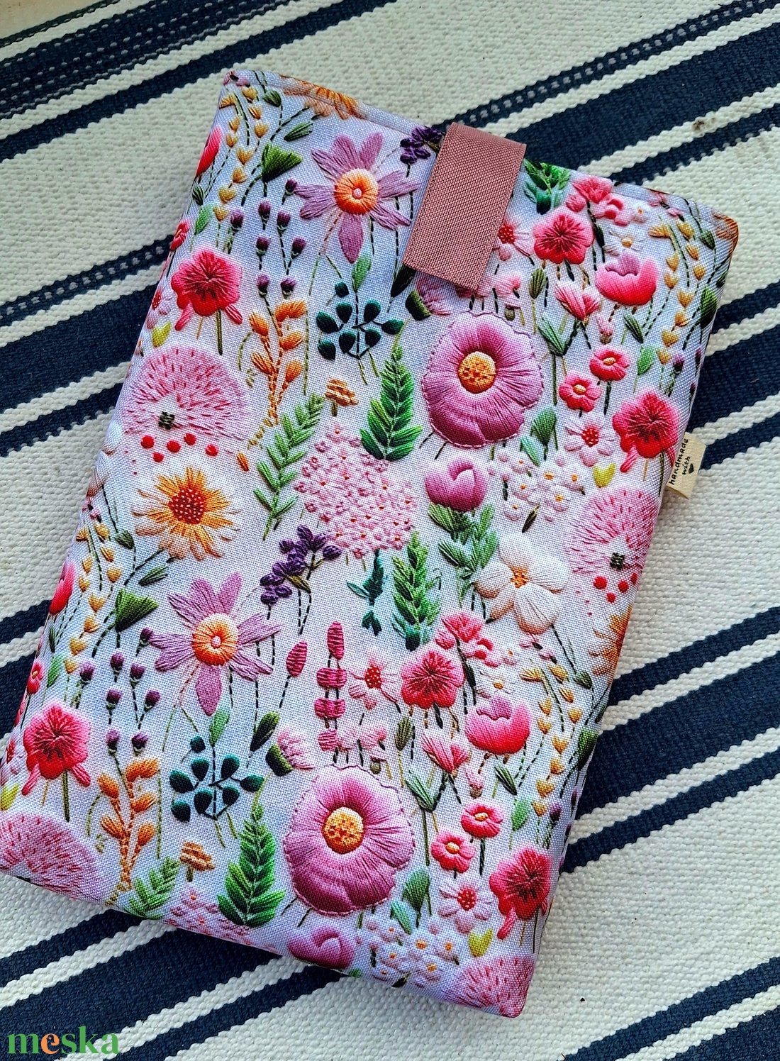 Könyvtok - iPad - tablet tartó - könyv & zene - könyvtok - Meska.hu