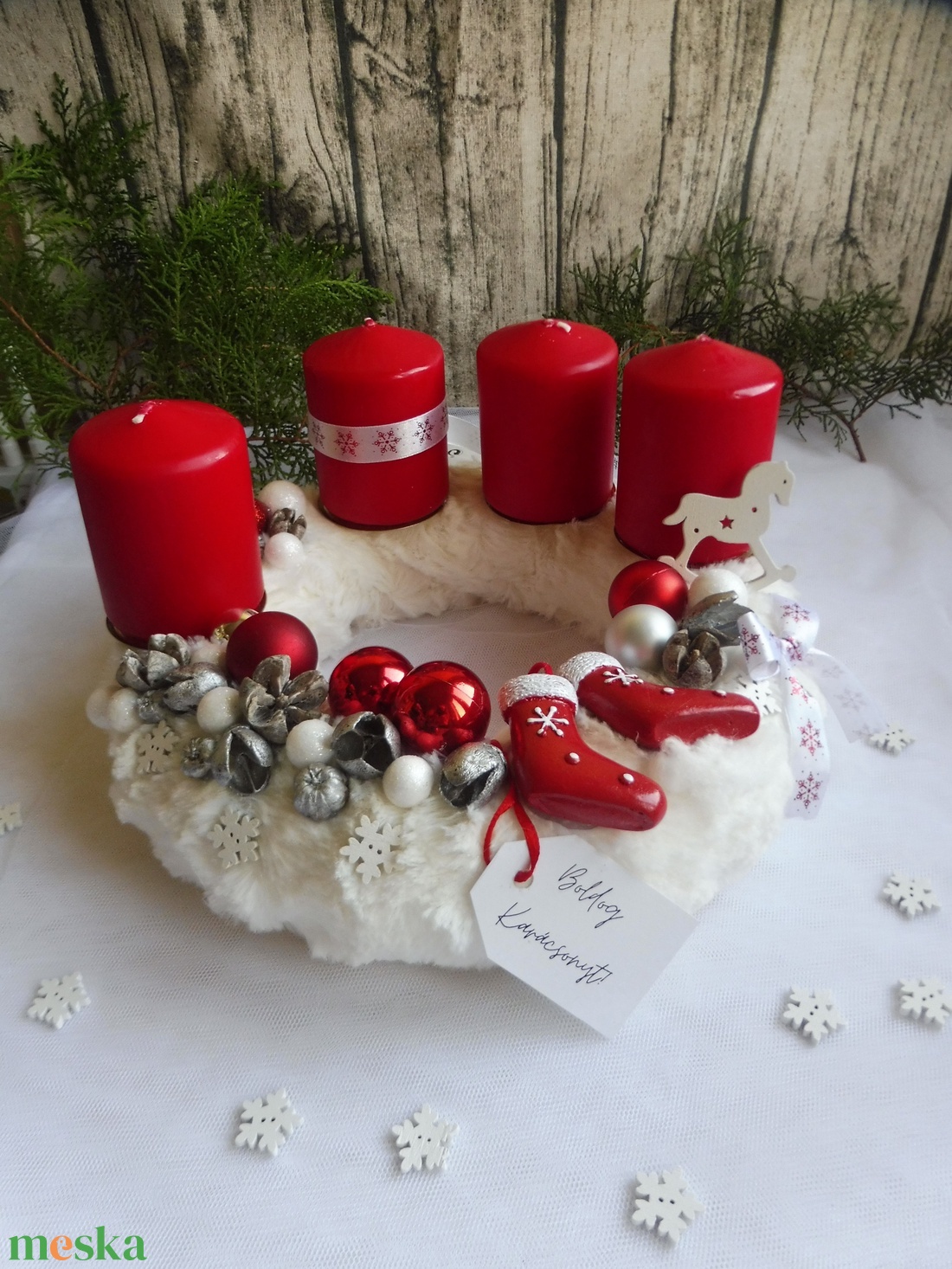 Fehér és piros adventi koszorú - karácsony - adventi díszek - adventi koszorú - Meska.hu