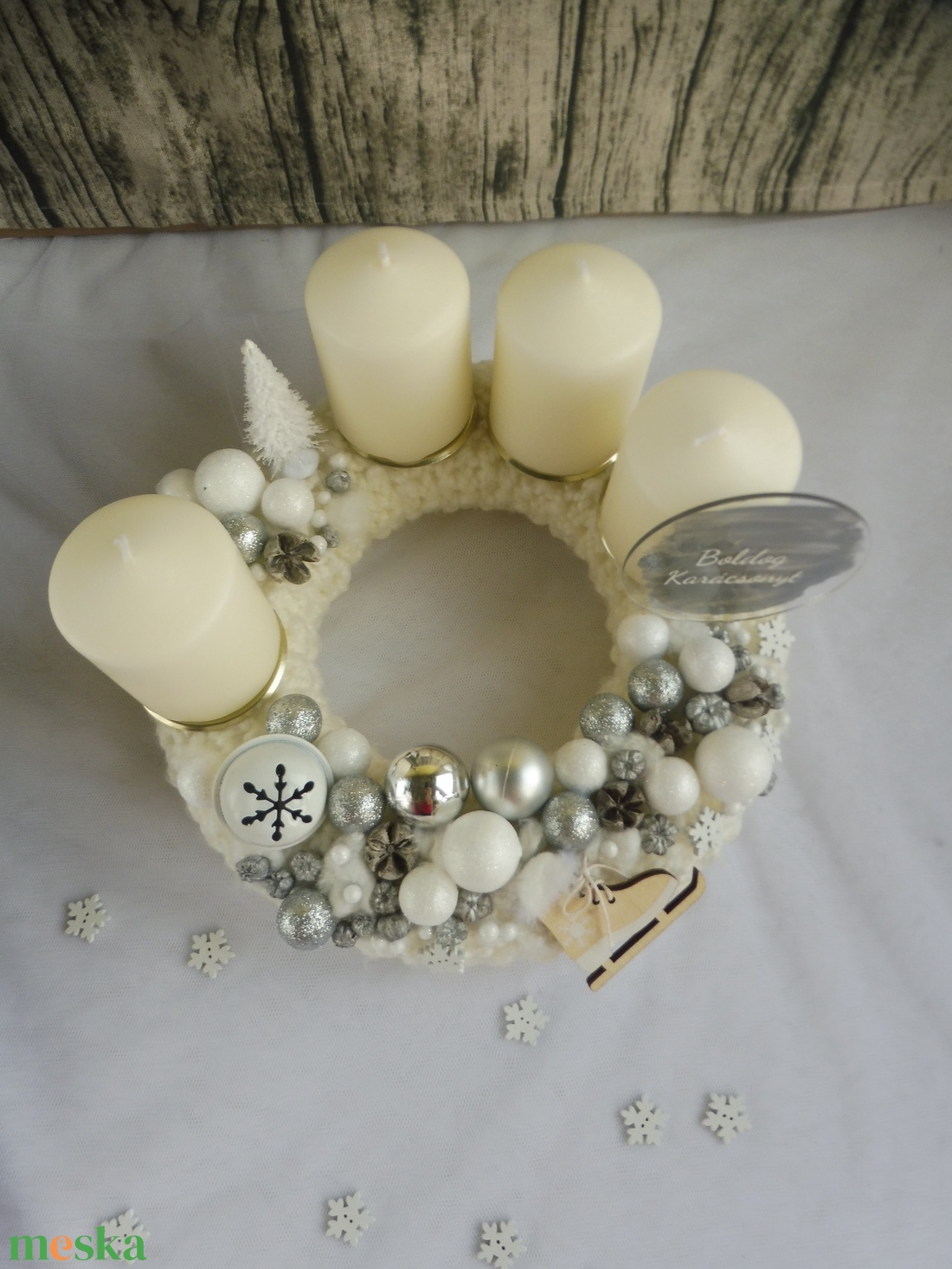 Fehér és ezüst adventi koszorú - karácsony - adventi díszek - adventi koszorú - Meska.hu