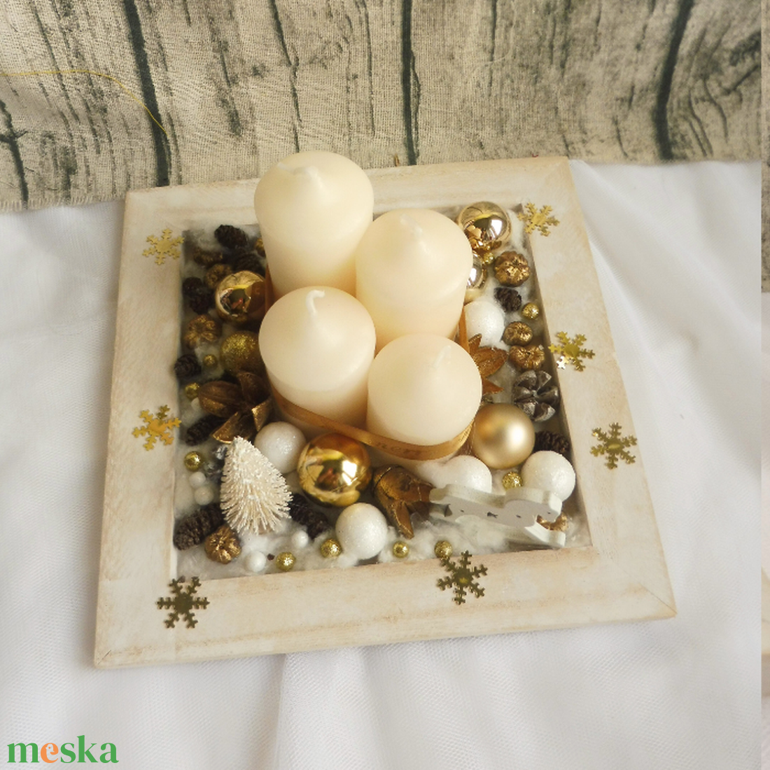 Adventi koszorú fehér és arany - karácsony - adventi díszek - adventi koszorú - Meska.hu