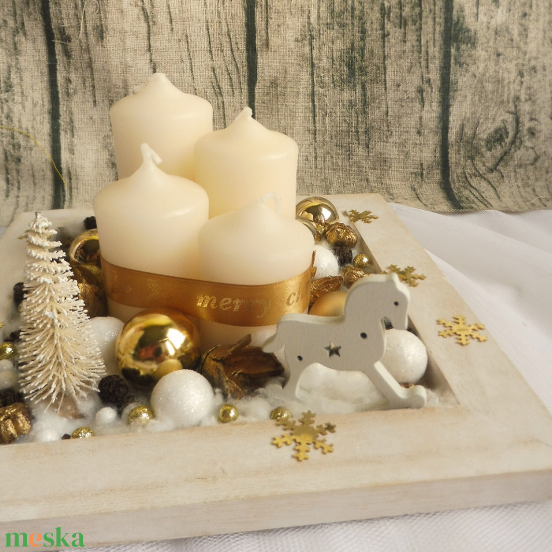 Adventi koszorú fehér és arany - karácsony - adventi díszek - adventi koszorú - Meska.hu