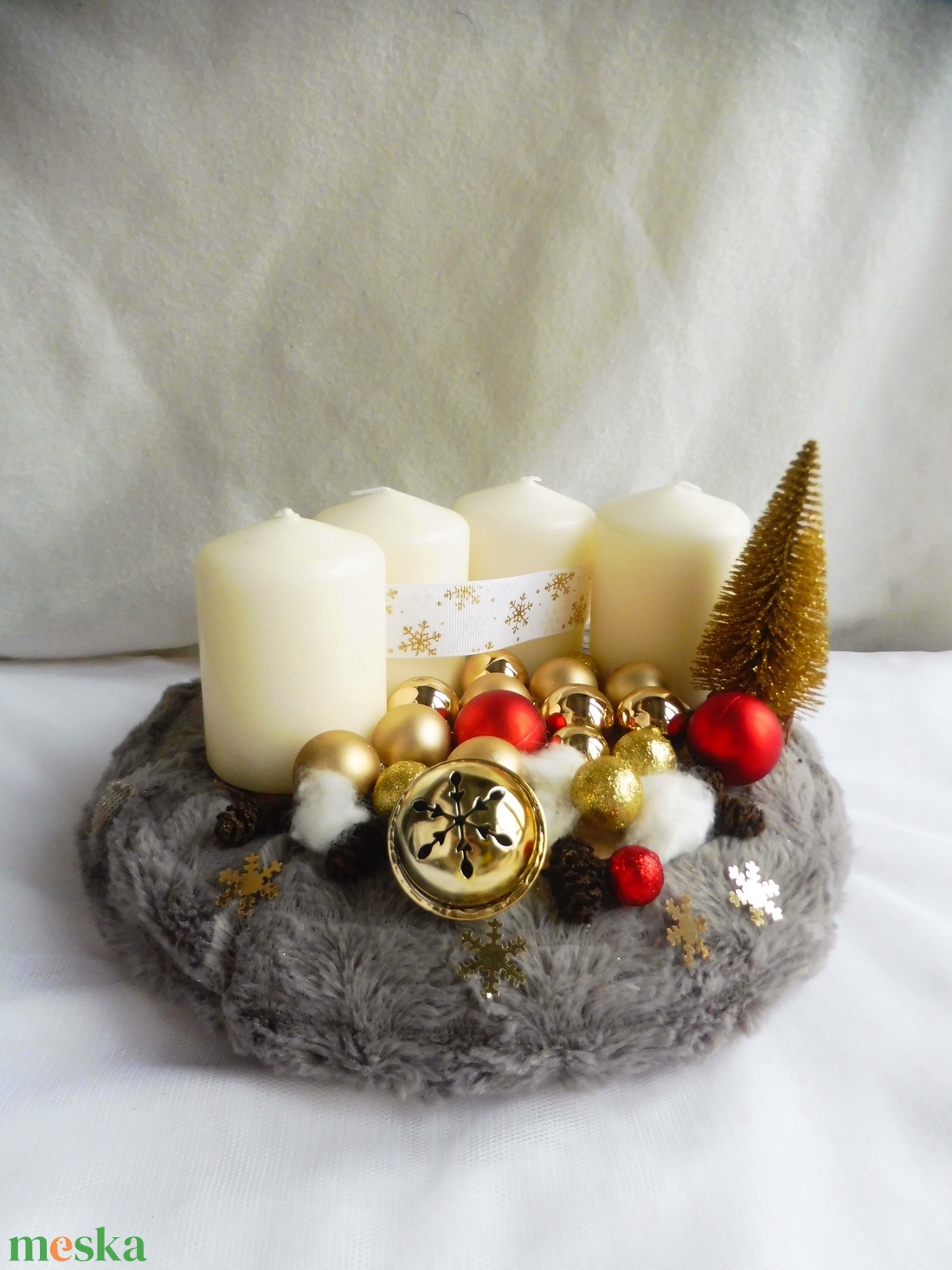 Piros és arany, szürke alapon adventi koszorú - karácsony - adventi díszek - adventi koszorú - Meska.hu