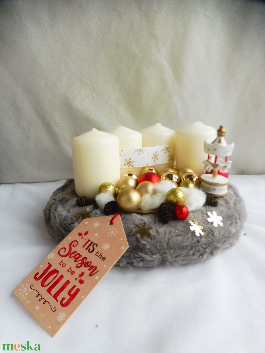 Szürke és piros, arany adventi koszorú - karácsony - adventi díszek - adventi koszorú - Meska.hu