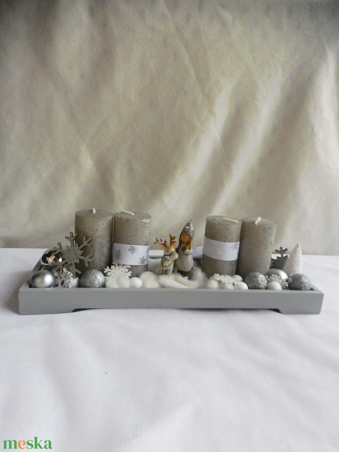 Rénszarvasos adventi koszorú ezüst és fehér színben - karácsony - adventi díszek - adventi koszorú - Meska.hu