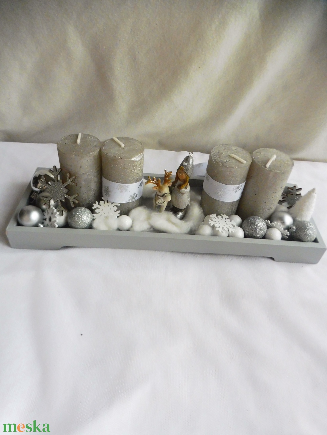 Rénszarvasos adventi koszorú ezüst és fehér színben - karácsony - adventi díszek - adventi koszorú - Meska.hu