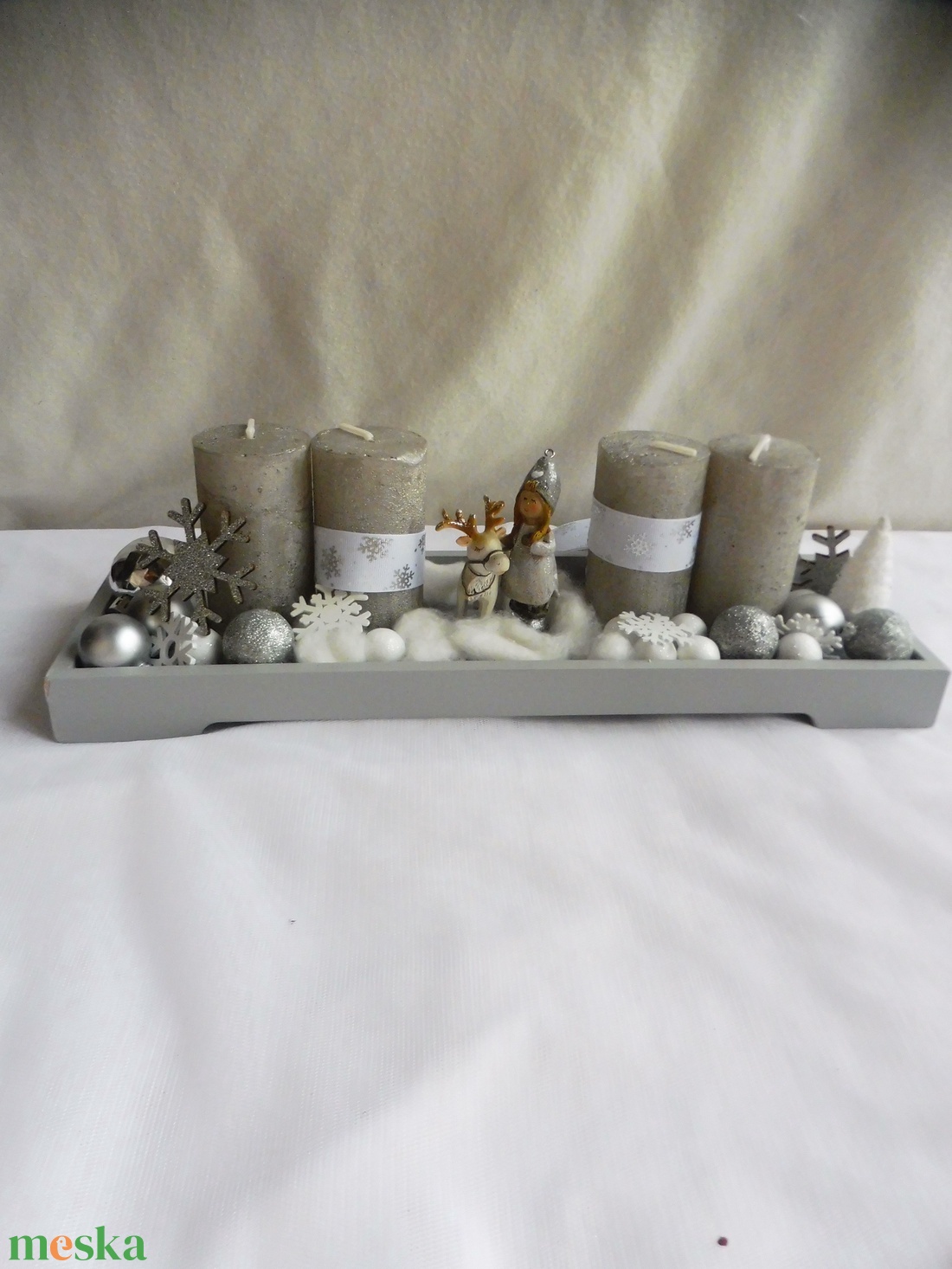 Rénszarvasos adventi koszorú ezüst és fehér színben - karácsony - adventi díszek - adventi koszorú - Meska.hu