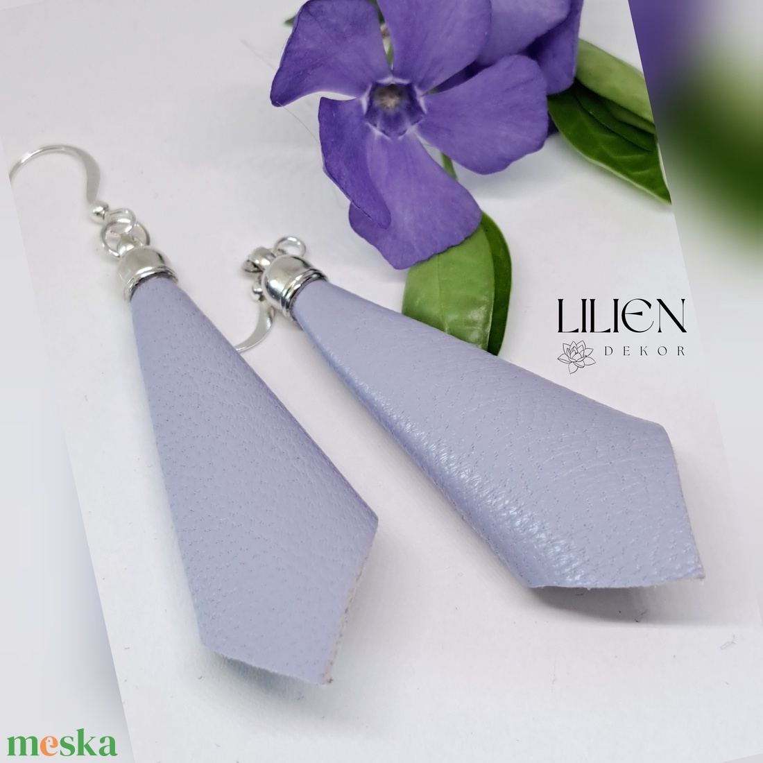VIOLET lila  bőr fülbevaló  - ékszer - fülbevaló - lógó fülbevaló - Meska.hu