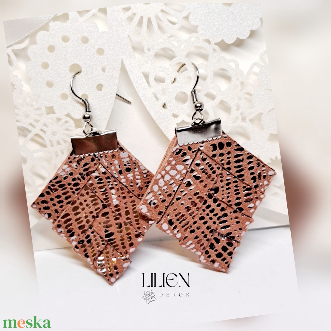 ROSEGOLD bőr fülbevaló - ékszer - fülbevaló - lógó fülbevaló - Meska.hu ROSEGOLD bőr fülbevaló - ékszer - fülbevaló - lógó fülbevaló - Meska.hu