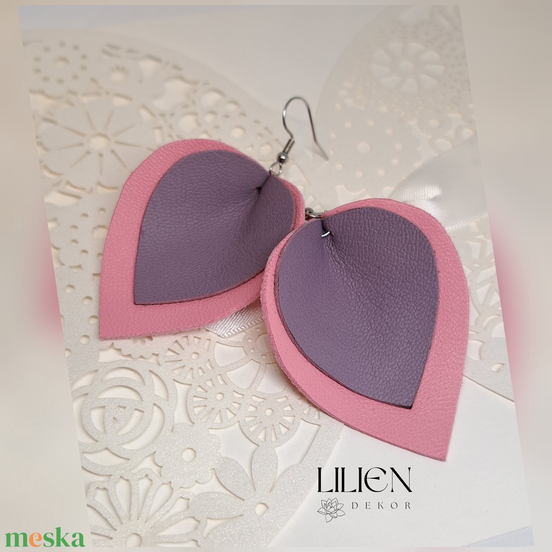 LAVENDER-ROSE fülbevaló,bőr fülbevaló - ékszer - fülbevaló - lógó fülbevaló - Meska.hu LAVENDER-ROSE fülbevaló,bőr fülbevaló - ékszer - fülbevaló - lógó fülbevaló - Meska.hu