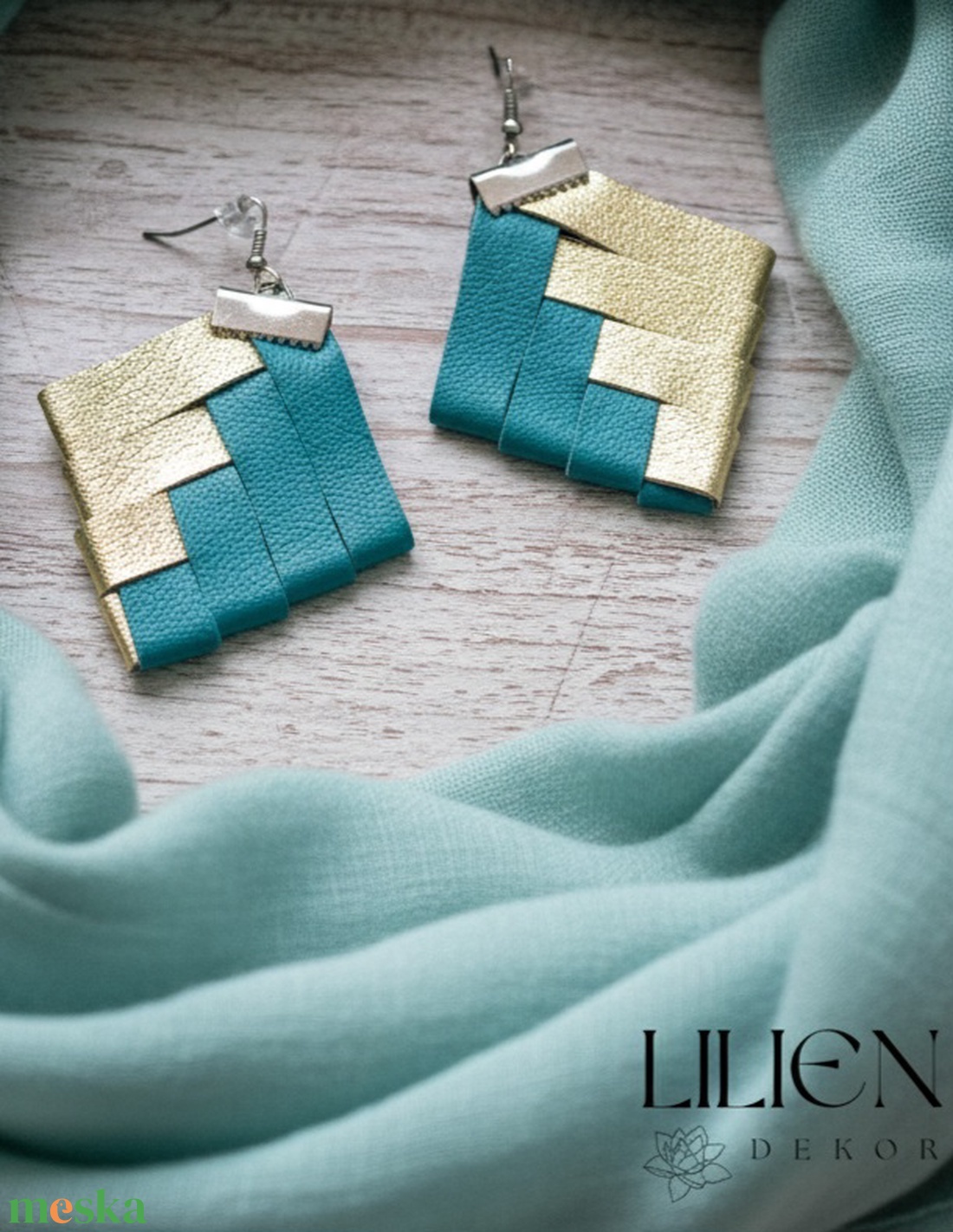 TÜRKIZ-ARANY bőr fülbevaló - ékszer - fülbevaló - lógó fülbevaló - Meska.hu