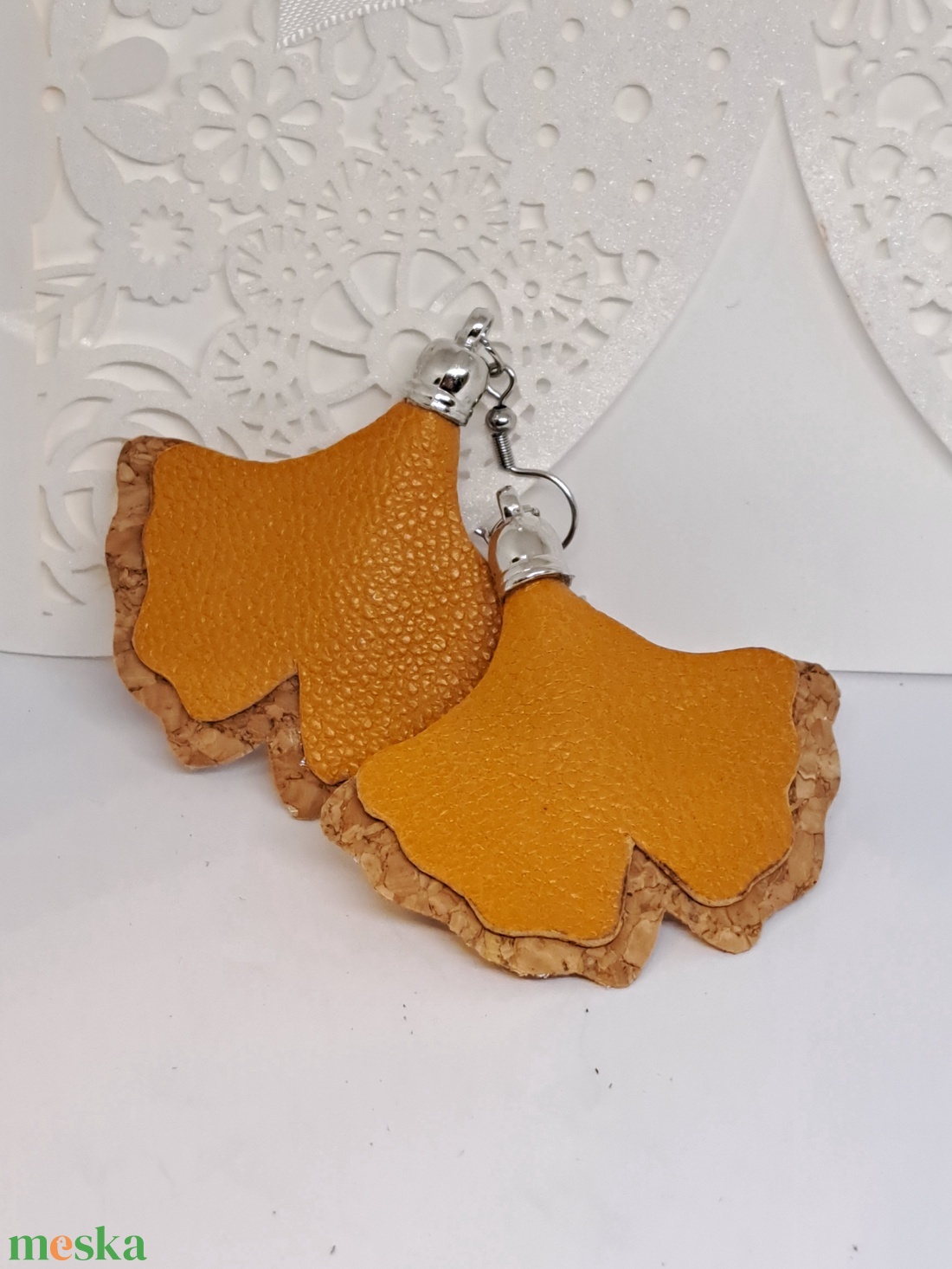 PARAFA GINKGO  bőr fülbevaló - ékszer - fülbevaló - lógó fülbevaló - Meska.hu
