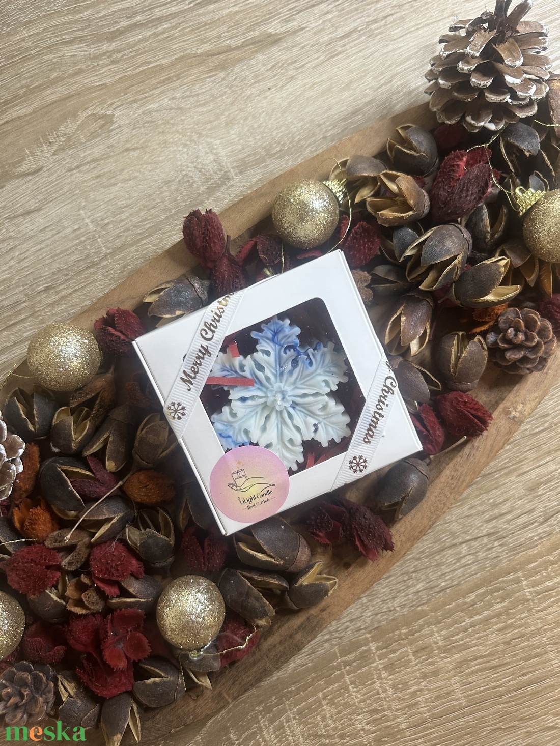 Hópehely alakú formagyertya díszdobozban - esküvő - dekoráció - gyertya & gyertyatartó - Meska.hu