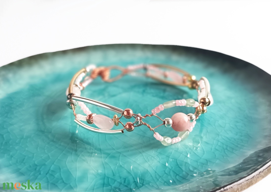 Réz orgon karkötő valódi rózsakvarc ásvánnyal - ékszer - karkötő - ásványkarkötő - Meska.hu