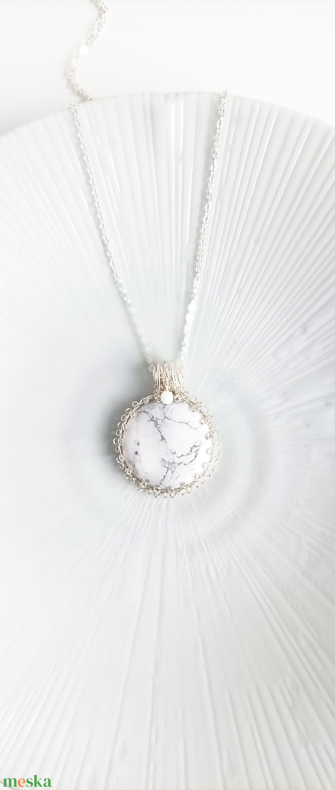 Howlit valódi ásvány nyaklánc - ékszer - nyaklánc - medálos nyaklánc - Meska.hu