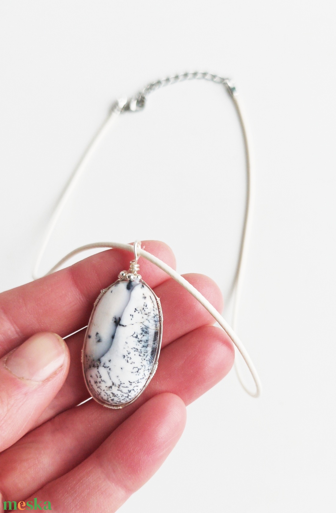 Merlinit valódi ásvány medálos nyaklánc - ékszer - nyaklánc - medálos nyaklánc - Meska.hu