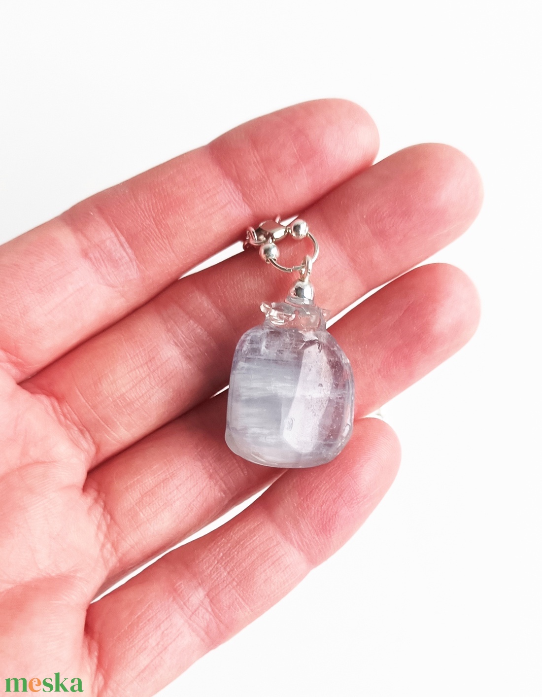 Angyalkő (cölesztin) valódi ásvány medálos nyaklánc - ékszer - nyaklánc - medál - Meska.hu