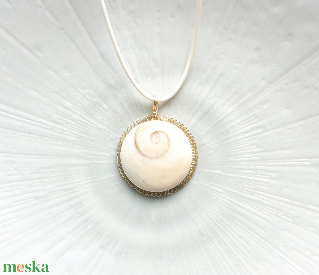 Síva szeme valódi kagyló nyaklánc - ékszer - nyaklánc - medálos nyaklánc - Meska.hu