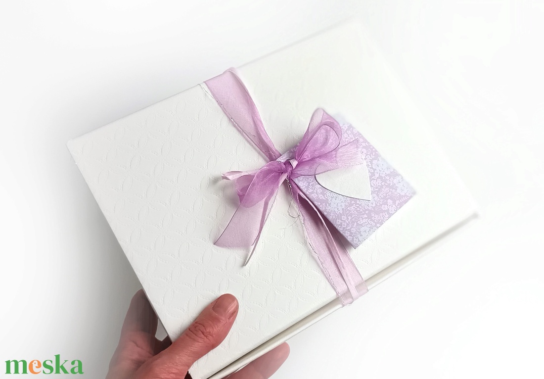 Díszdobozos csomagolás sálakhoz - otthon & életmód - dekoráció - asztal és polc dekoráció - díszdoboz - Meska.hu