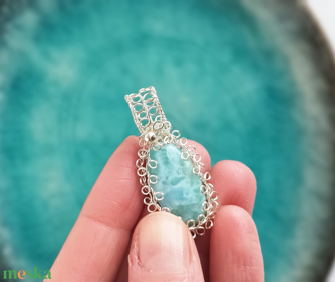 Larimár természetes ásvány medál rézzel - ékszer - nyaklánc - medál - Meska.hu