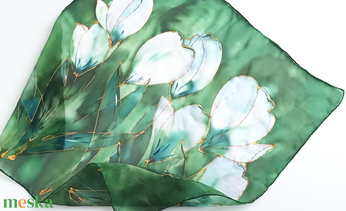 Fehér liliomok selyem kendő - ruha & divat - sál, sapka, kendő - sál - Meska.hu