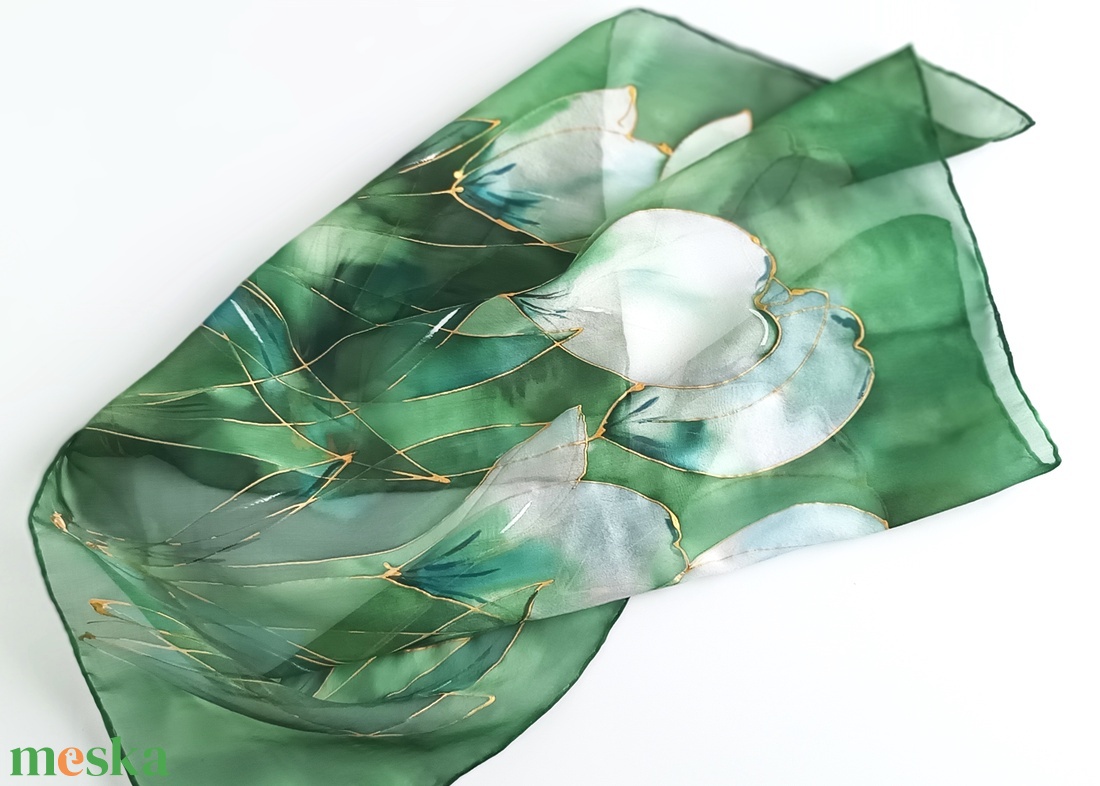 Fehér liliomok selyem kendő - ruha & divat - sál, sapka, kendő - sál - Meska.hu