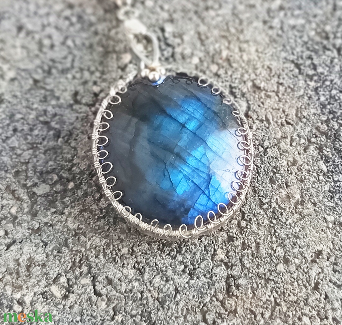 Labradorit természetes ásvány nyaklánc - ékszer - nyaklánc - medálos nyaklánc - Meska.hu