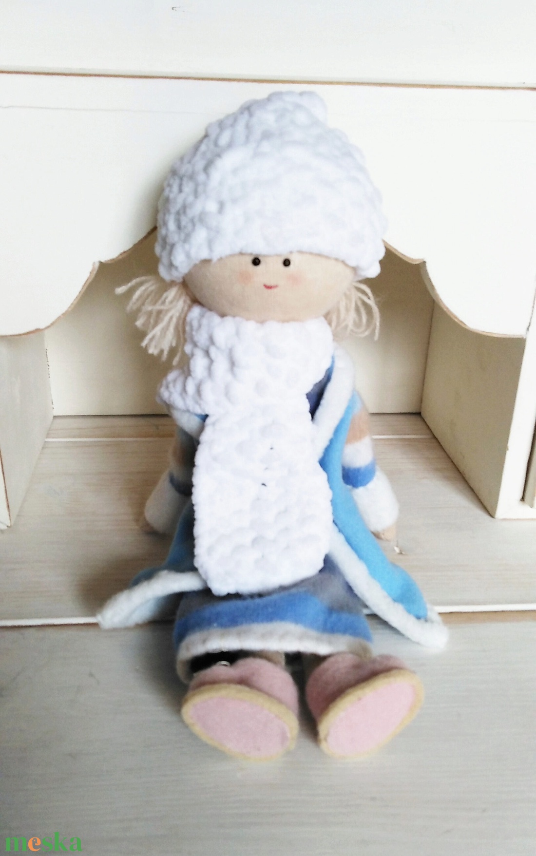 Kézműves textil baba téli ruhában - játék & sport - baba & babaház - baba - Meska.hu Kézműves textil baba téli ruhában - játék & sport - baba & babaház - baba - Meska.hu