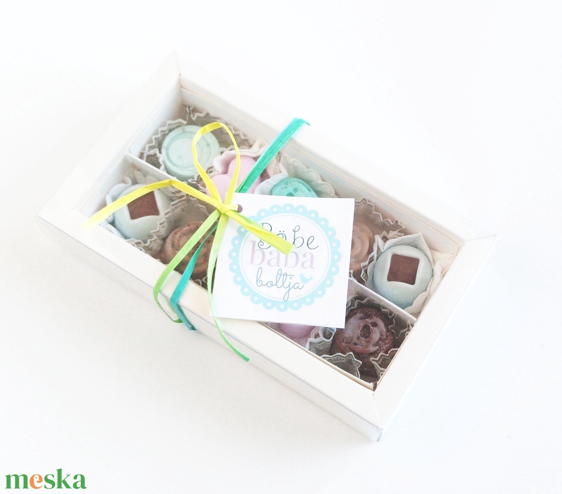 Csokis bonbon dekor szappanok díszdobozban - szépségápolás - szappan & fürdés - kézműves szappan - Meska.hu Csokis bonbon dekor szappanok díszdobozban - szépségápolás - szappan & fürdés - kézműves szappan - Meska.hu