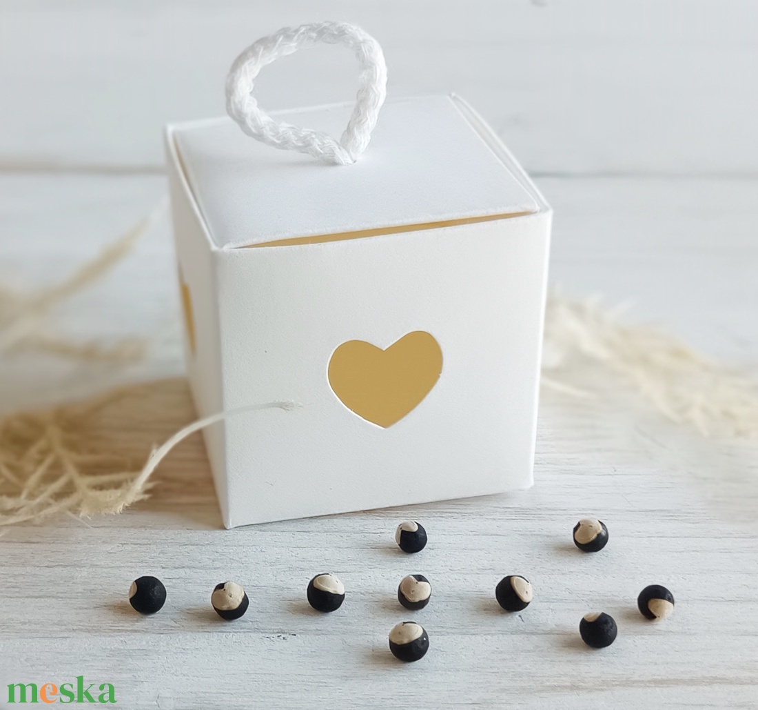 Vendég ajándék szívmag papírdobozban - diy (csináld magad) - egységcsomag - Meska.hu