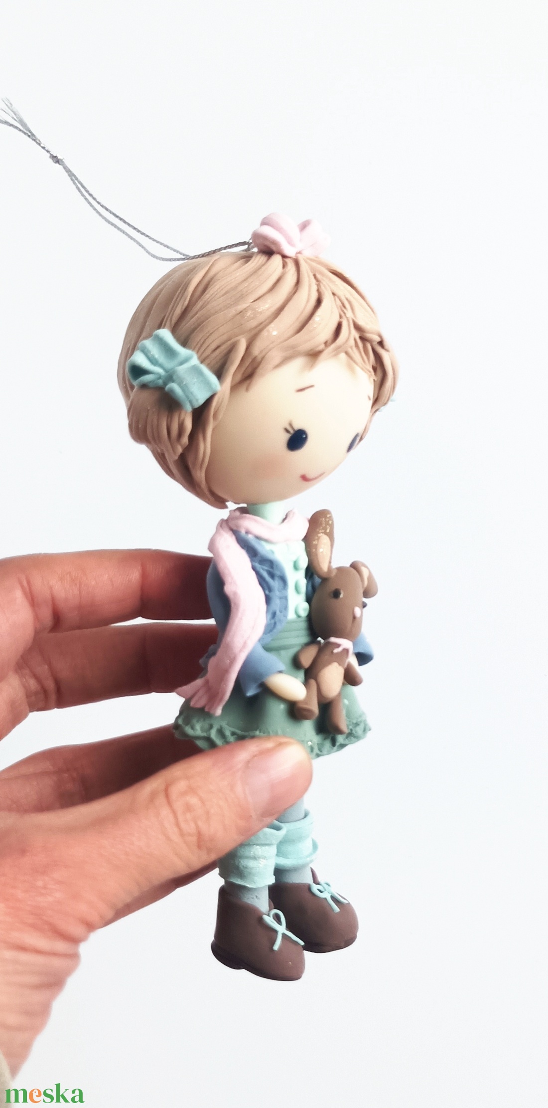 Kislány felakasztható: szőke - karácsony - karácsonyi lakásdekoráció - karácsonyfadíszek - Meska.hu