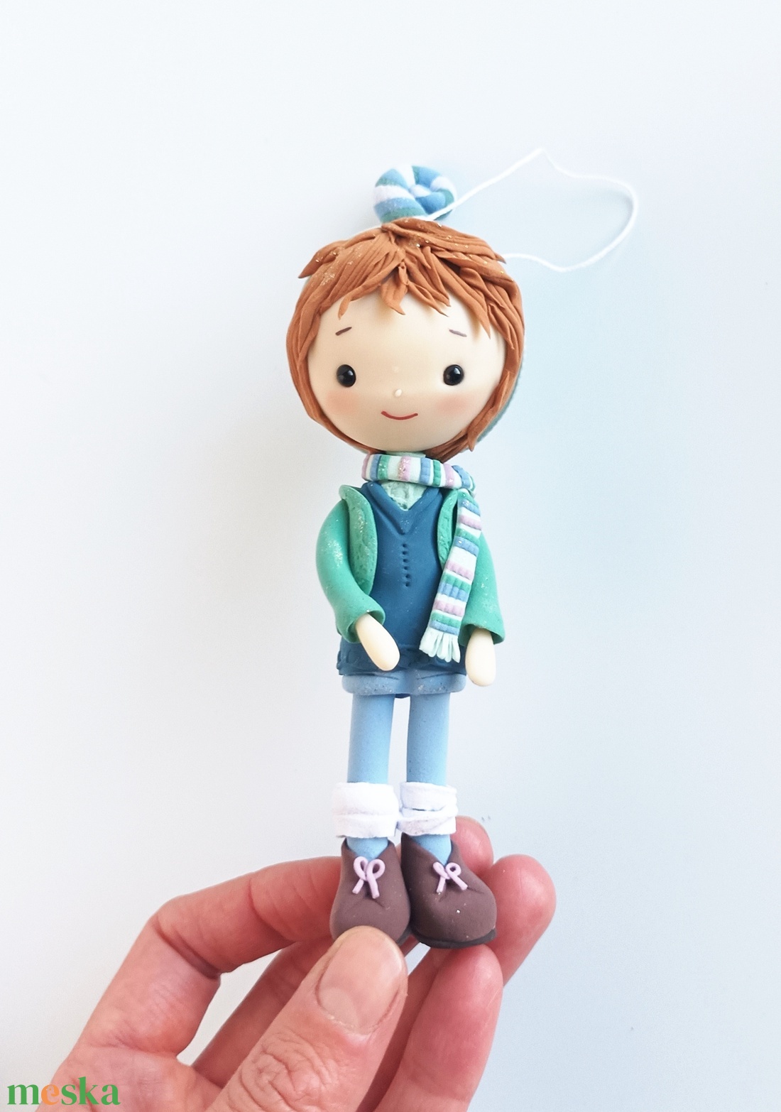 Kisfiú dísz (felakasztható) - karácsony - karácsonyi lakásdekoráció - karácsonyfadíszek - Meska.hu