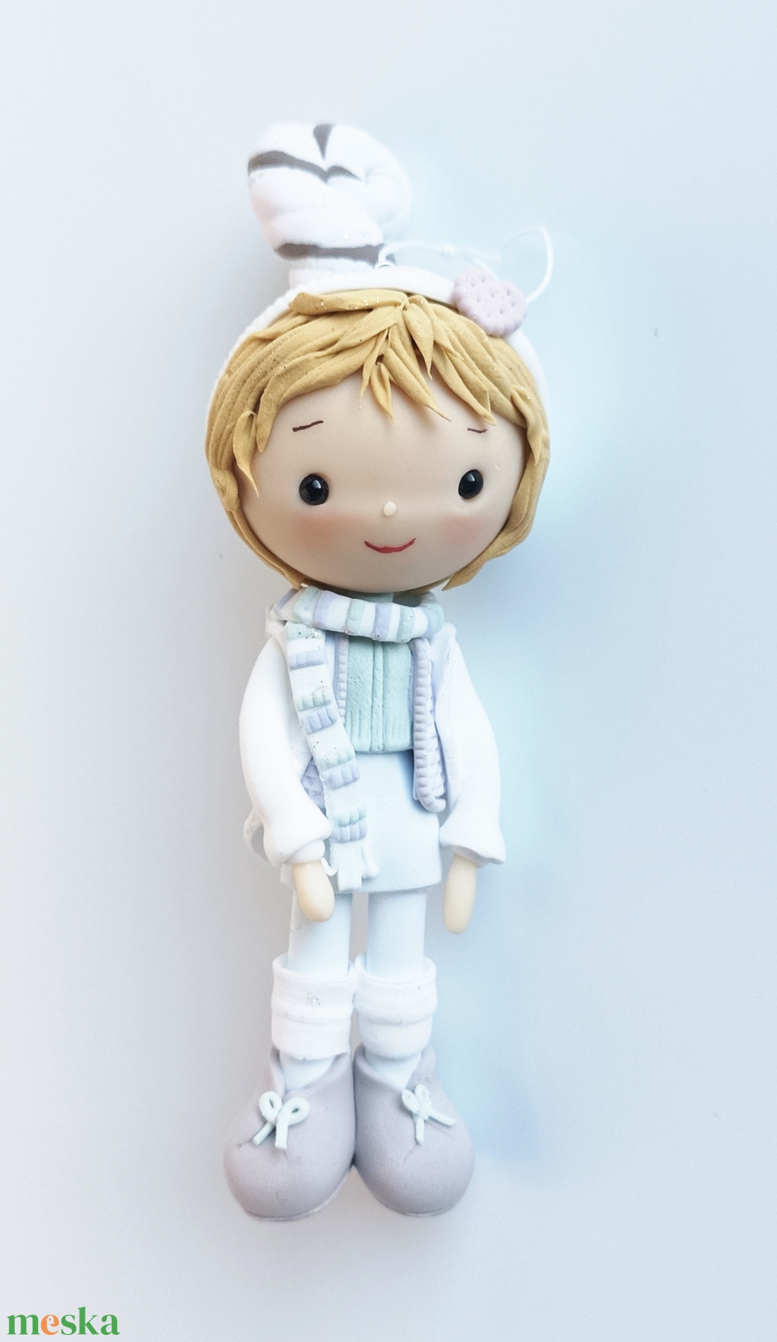 Kisfiú dísz (felakasztható): szőke - karácsony - karácsonyi lakásdekoráció - karácsonyfadíszek - Meska.hu