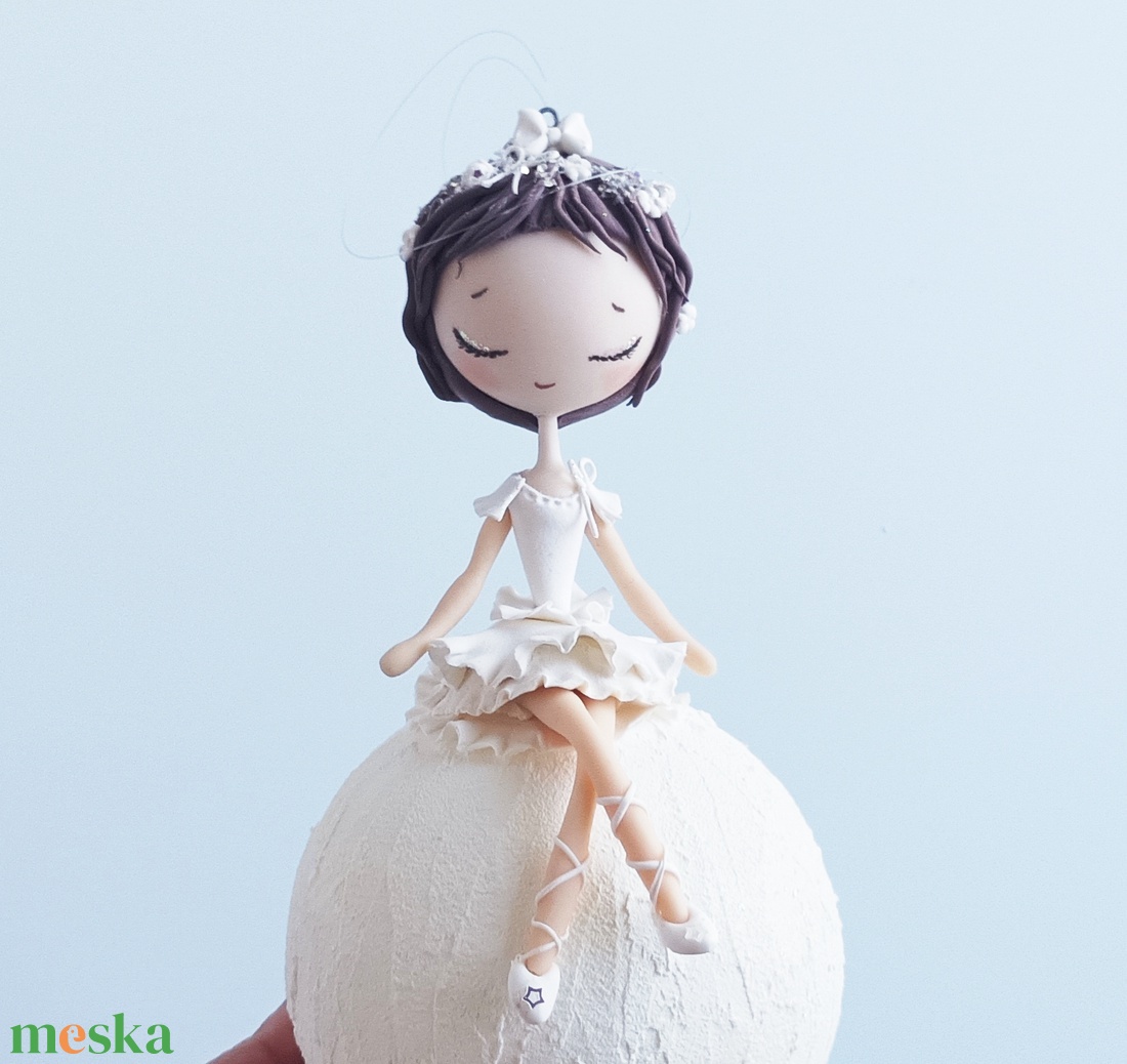 Balerina hógolyón - karácsony - karácsonyi lakásdekoráció - karácsonyfadíszek - Meska.hu