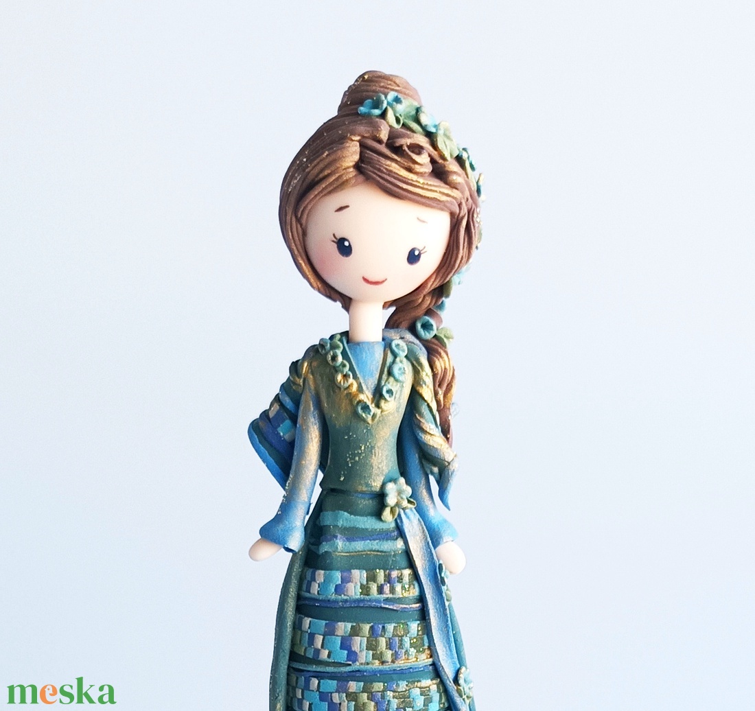 Hercegnő baba (22 cm magas) - otthon & életmód - dekoráció - dísztárgy - Meska.hu